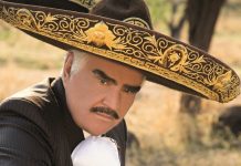 El cantante mexicano Vicente Fernández regresa a la música a sus 78 años con la ranchera "En la cárcel de tu adiós",