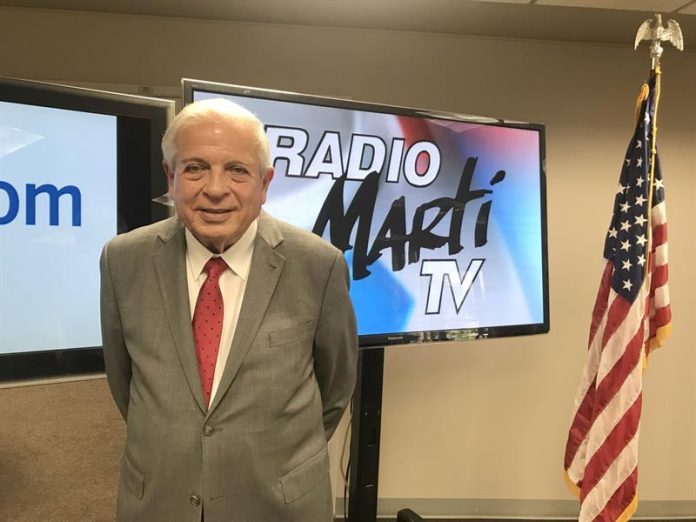 Radio y Televisión Martí Radio y Televisión Martí puso hoy en marcha una línea telefónica para recibir denuncias de violaciones de derechos humanos en Cuba