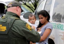 ¿Por qué los abogados representan a los immigrantes de manera gratuita?