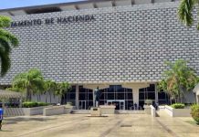Departamento de Hacienda de Puerto Rico envía 6,5 millones de dólares en reintegros la designada secretaria del Departamento de Hacienda, Teresa Fuentes, aseguró que "en las próximas semanas, el envío de reintegros continuará como de costumbre".