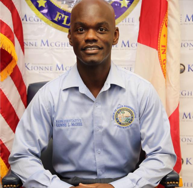 El representante estatal Kionne L. McGhee, dem&oacute;crata, asegur&oacute; que cuenta con el apoyo de "suficientes firmas" cuando esta semana solicit&oacute; a las autoridades estatales que convoquen una sesi&oacute;n especial del poder legislativo de Florida para tratar el asunto.