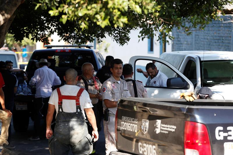 Ante los hechos, la Fiscal&iacute;a General del Estado de Chihuahua inform&oacute; que lleva a cabo una investigaci&oacute;n ministerial para esclarecer el hecho y dar con el paradero de los responsables.