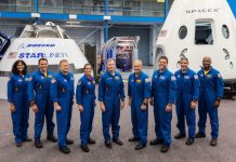 estos nueve astronautas, conformarán los equipos de los vuelos de prueba y de las tripulaciones que viajarán a la Estación Espacial Internacional (EEI) a bordo de las dos naves comerciales que las compañías Boeing y SpaceX