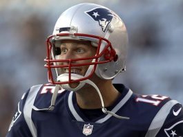 Tom Brady se encuentra con ligeras molestas en la espalda