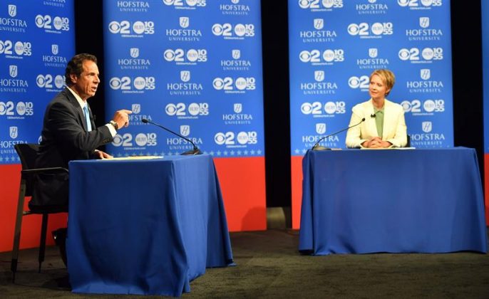 El gobernador Andrew Cuomo se impondría en las primarias demócratas del jueves por un amplio margen sobre su rival por la nominación del partido, la actriz y activista Cynthia Nixon, según una encuesta