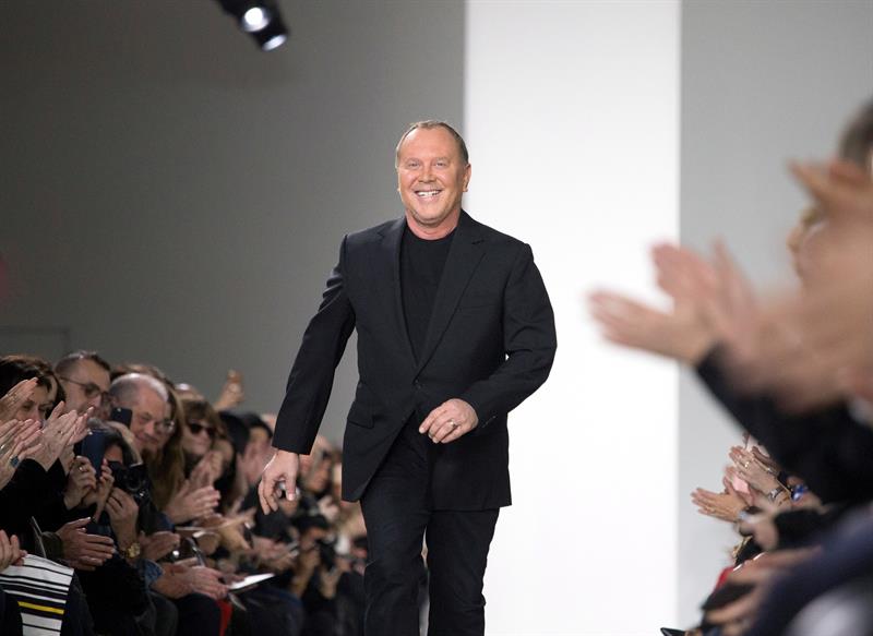 Fotograf&iacute;a de archivo del dise&ntilde;ador estadounidense Michael Kors durante la presentaci&oacute;n de su colecci&oacute;n en la Semana de la Moda de Nueva York, el 17 de febrero de 2016.