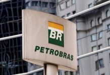 La petrolera estatal Petrobras informó hoy que llegó a un acuerdo por el que pagará 853,2 millones de dólares de indemnización para que la Justicia de Estados Unidos ponga fin a las investigaciones en ese país. (Foto de twitter)