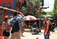Cuba descarta su objetivo de 5 millones turistas este año y culpa a Trump