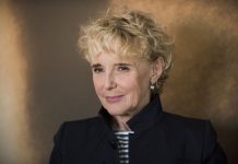 "High Life", de Claire Denis, premio de la crítica internacional en Donostia La película futurista "High Life", de la directora francesa Claire Denis, ha sido merecedora del Premio Fipresci que concede la Federación Internacional de Críticos de Cine