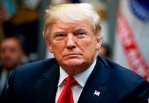 Esta semana, Trump insistió en que "todas las opciones" siguen sobre la mesa con respecto a Venezuela, y aseguró incluso que el Gobierno de Maduro "podría ser derrotado muy rápidamente si los militares deciden hacer eso".