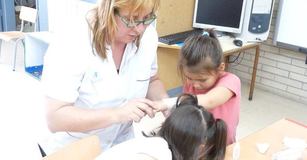 Seg&uacute;n la convocatoria, estar&aacute;n disponibles 428 puestos de enfermera escolar I, las cuales ofrecer&aacute;n servicios directos a los estudiantes.