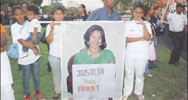 El expediente establece que la víctima, cuyos restos fueron encontrados en diferentes lugares de la comunidad de Haina y Santo Domingo, era sometida de manera constante a severos maltratos físicos
