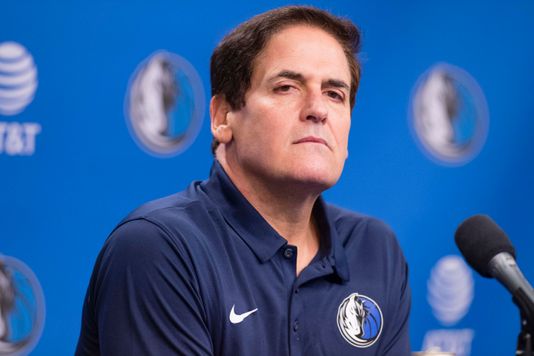 El esc&aacute;ndalo de acoso sexual que se descubri&oacute; dentro de la organizaci&oacute;n de los Mavericks de Dallas y que acab&oacute; con un acuerdo de 10 millones de d&oacute;lares de multa al due&ntilde;o del equipo Mark Cuban 