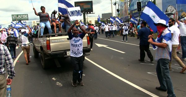).- Los manifestantes autoconvocados de Nicaragua le tomaron la palabra al presidente Daniel Ortega y se citaron hoy a una nueva protesta contra su Gobierno,