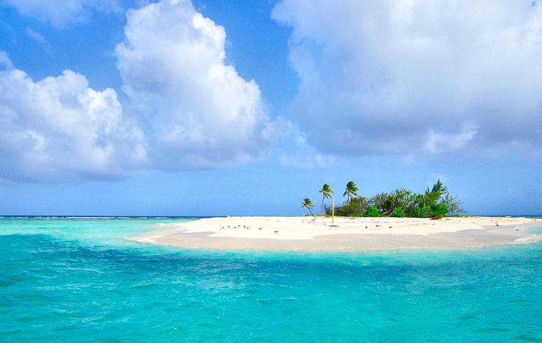 Puerto Rico puede perder el emblemático islote de Palominito, una referencia turística en la costa este del territorio caribeño que va camino de convertirse en historia a causa de la erosión