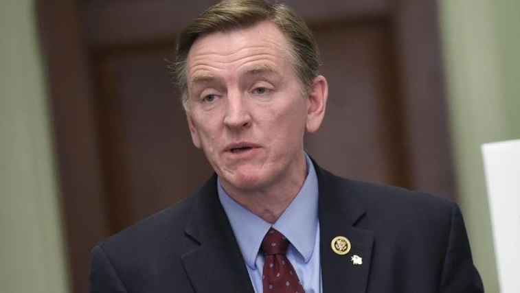  Al congresista ultraconservador Paul Gosar, legislador por Arizona, le ha surgido una f&eacute;rrea campa&ntilde;a opositora de cara a las elecciones legislativas