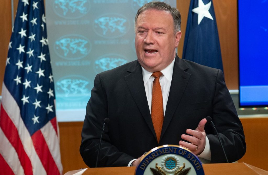 Mike Pompeo, impuso hoy sanciones contra 33 individuos y entidades por su relación con los sectores de la inteligencia y la defensa del Gobierno ruso,