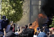 Un antecedente de este linchamiento sucedió en octubre de 2015 en la comunidad de Ajalpan, donde los pobladores lincharon y quemaron vivos a dos hombres