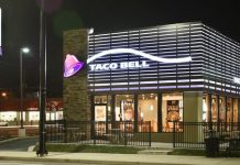 Taco Bell despide a empleada que rechazó a cliente porque no hablaba español