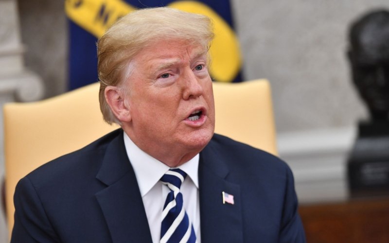 Donald Trump agit&oacute; hoy los temores en el Congreso de que pueda forzar un cierre parcial administrativo del Gobierno federal por falta de fondos, 