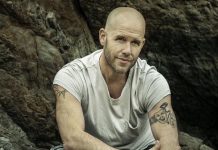 Gian Marco no cae rendido a la moda de la música urbana y sigue fiel al amor