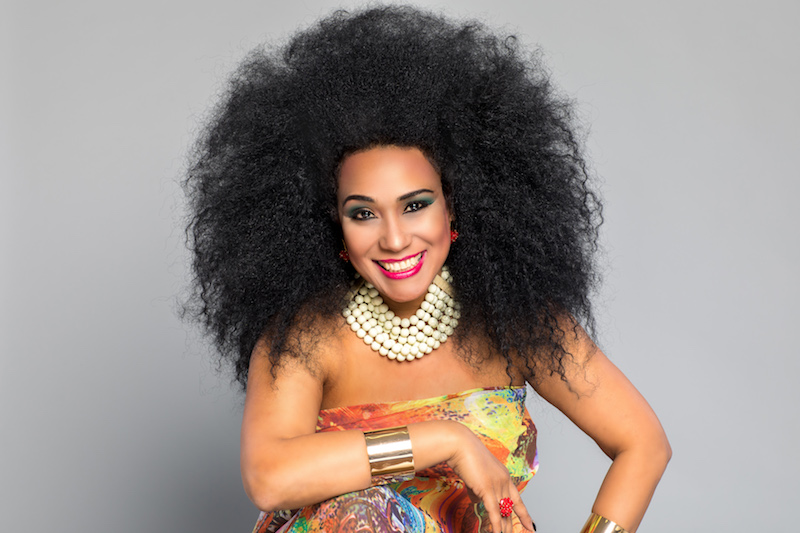 Aymée Nuviola acaba de ser nominada a un Grammy en la categoría de Mejor Album Fusión Tropical por su más reciente disco "Como Anillo Al Dedo".
