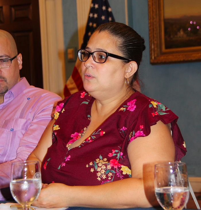 "Como latina y Presidente del Comité de Salud Mental, Discapacidades y Adicciones del Concejo Municipal, estoy encantada de presenciar el lanzamiento de Latinx Thrive, una iniciativa para quitar los estigmas sobre salud mental dentro de la comunidad y garantizar que quienes necesitan, se conecten a recursos culturalmente competentes", dijo la concejal Diana Ayala.