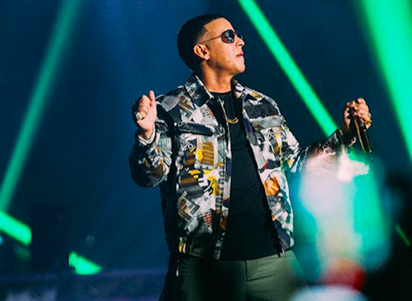 El cantante de m&uacute;sica urbana Daddy Yankee se presentar&aacute; este jueves 25 ante la audiencia de los Latin AMA'S junto a la Orquesta Sinf&oacute;nica de Puerto Rico en una interpretaci&oacute;n del tema "Yo contra ti"