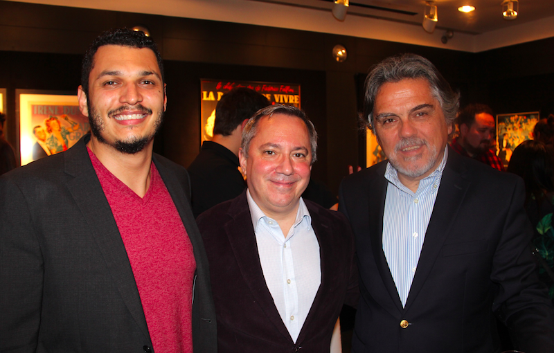 Durante la recepción ofrecida por la Sociedad Fílmica del Lincoln Center y Cinema Tropical en el Teatro Walter Reade, celebrando la presencia latina en el NYFF56 encontramos de Izq. a Der. a Emanuel Lobo de Andrade, Cónsul Gral. Adjunto de Brasil en Nueva York; al Cónsul Gral. Adjunto de Argentina en Nueva York, Eduardo Almirantearena y al Cónsul General de Chile, Francisco del Campo.