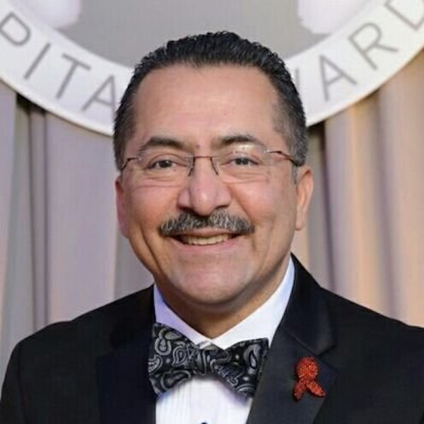 Guillermo Chac&oacute;n