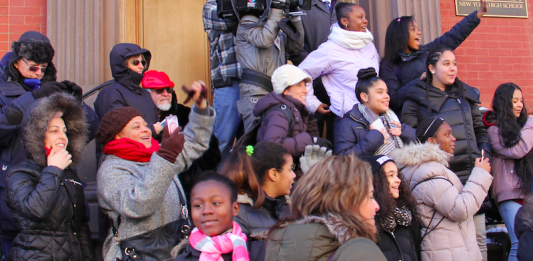 El barrio con la mayor cantidad de inmigrantes es Washington Heights, hogar de 80.200 residentes nacidos en el extranjero, más que cualquier otro vecindario de la ciudad.