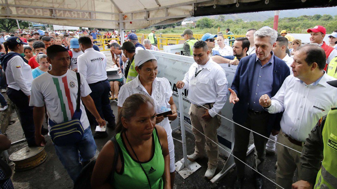 De acuerdo al canciller, unos 250.000 venezolanos se encuentran en el país, donde se han extendido ya 90.000 visados y otros están aún en trámite.