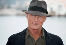 Ed Harris: "Me siento avergonzado del gobierno y pido disculpas"