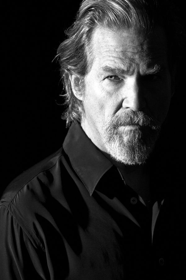 Jeff Bridges es toda una instituci&oacute;n de Hollywood. Ganador del &Oacute;scar al mejor actor por "Crazy Heart" y nominado seis veces m&aacute;s, a sus 68 a&ntilde;os parece mejorar con cada pel&iacute;cula,