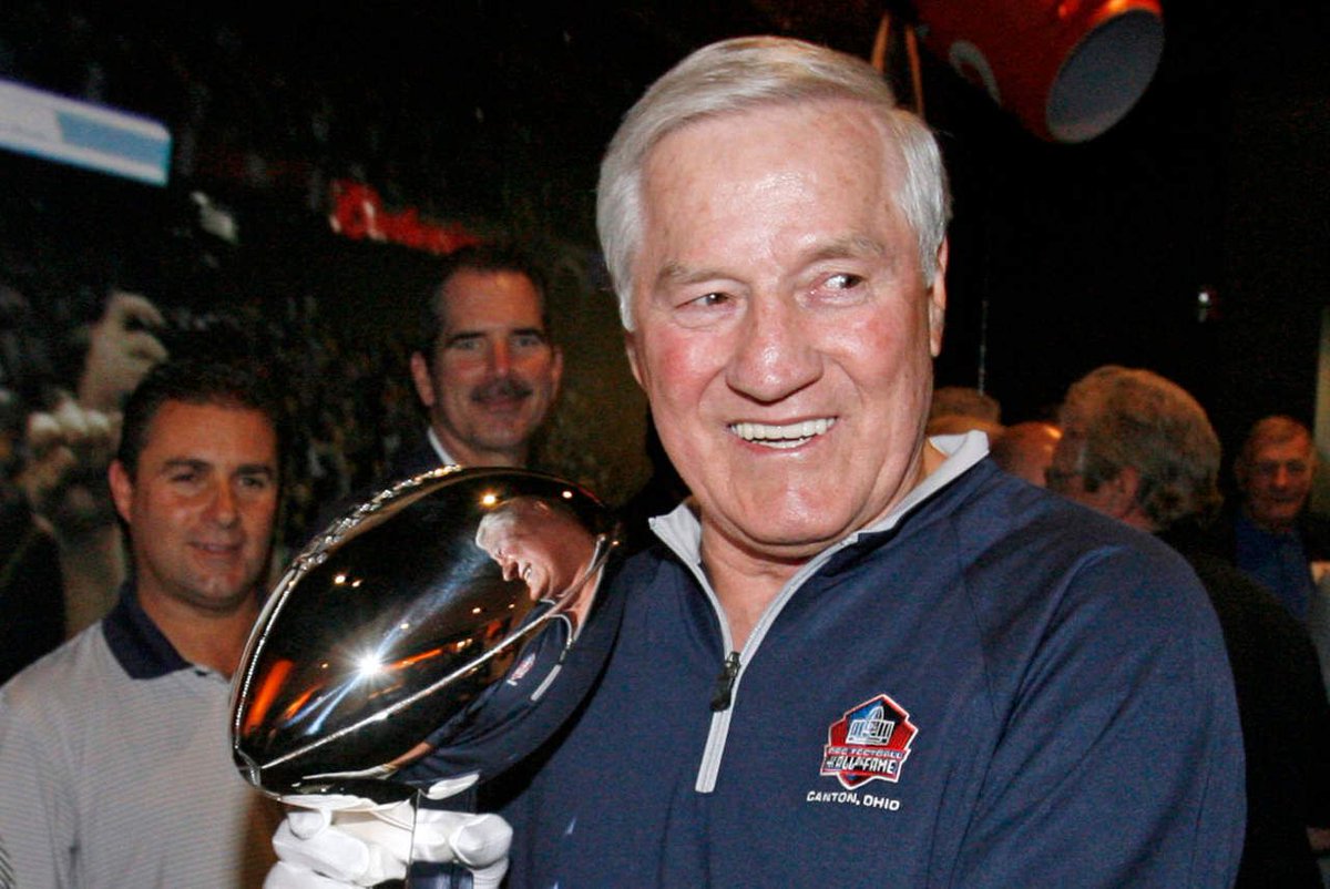 Jim Taylor, el 'fullback' de los Packers que lleg&oacute; al Sal&oacute;n de la Fama en 1976, muri&oacute; este s&aacute;bado a los 83 a&ntilde;os, inform&oacute; en un comunicado Mark Murphy, presidente de esa entidad.