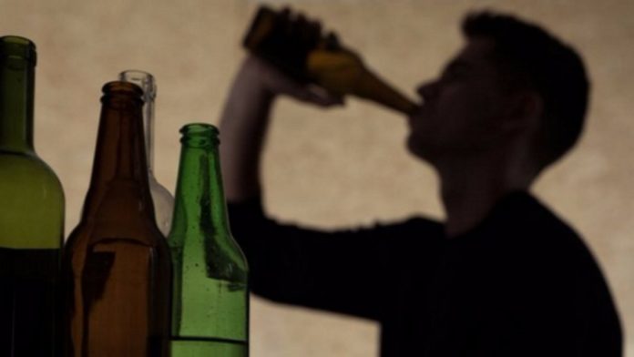 licor América Latina consume un 15 % de bebidas alcohólicas ilegales, con México a la cabeza por el volumen consumido y la República Dominicana, Ecuador y Bolivia por consumo per capita. (Foto de twitter)