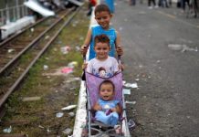 Save the Children pide medidas "urgentes" para proteger a niños de caravana