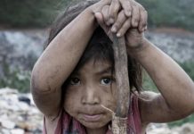 Las madres y esposas en edad adolescente de los países pobres corren más el riesgo de caer en el círculo de la malnutrición y arrastrar en el futuro a sus hijos. (Foto de twitter)