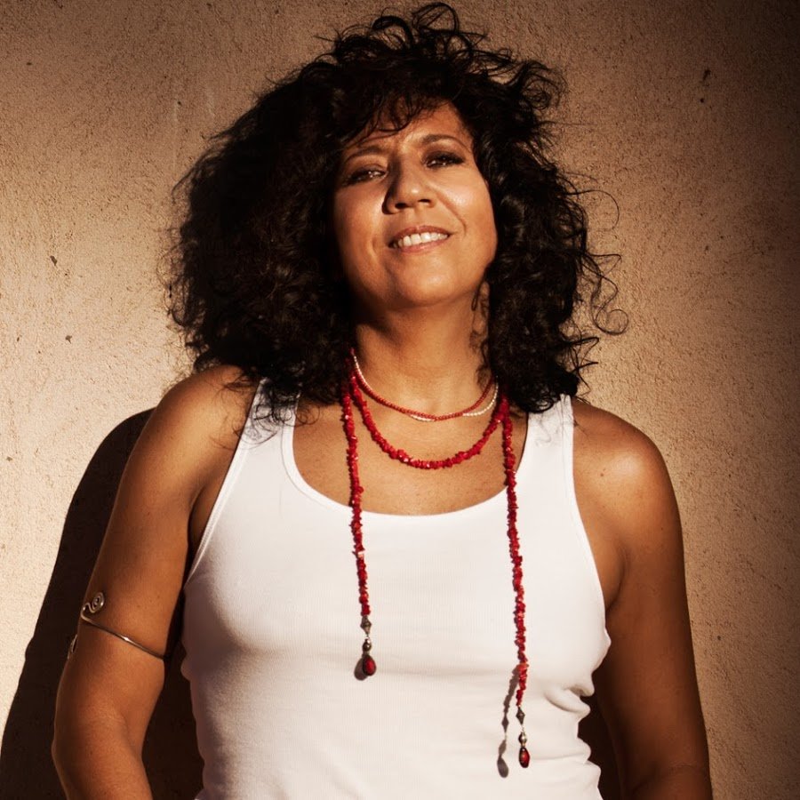 Rosana est&aacute; convencida de que su &eacute;xito musical, representado en m&aacute;s de 10 millones de discos vendidos en todo el mundo, lleg&oacute; porque as&iacute; lo quiso el p&uacute;blico y se mantendr&aacute; mientras la gente lo desee.