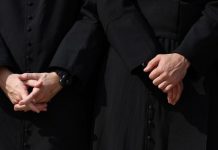 Fiscalía investiga a la Iglesia católica en Pensilvania El Departamento de Justicia inició una investigación federal sobre acusaciones de abusos sexuales por parte de sacerdotes de la Iglesia católica en el estado de Pensilvania
