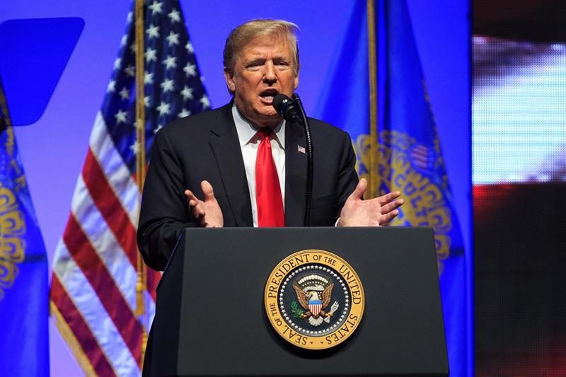 Donald Trump, afirm&oacute; hoy que planea poner fin a la "rid&iacute;cula" ley que permite el derecho a la ciudadan&iacute;a a todos los ni&ntilde;os nacidos en territorio estadounidense