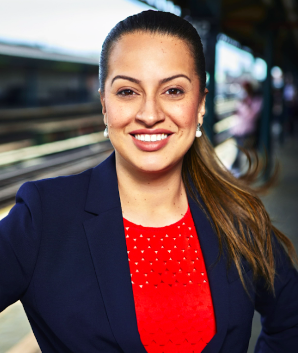 En Nueva York Catalina Cruz hace historia al ser la primera mujer so&ntilde;adora y la primera colombiana de nacimiento en ganar un asiento a la Asamblea Estatal por el distrito 39 ocupado anteriormente por Francisco Moya.