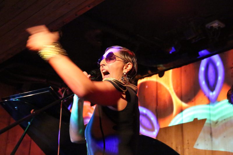 Con su estilo único y su voz apasionada, este primero de diciembre Cristina Morrison cantará en el Riviera Maya Jazz Festival en playa del Carmen, México. Más información sobre sus producciones discográficas, giras y presentaciones se encuentran en su sitio web cristinamorrison.com