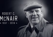 Fallece Bob McNair, dueño de los Texans, a la edad de 81 años Durante más de 25 años, McNair presidió la Fundación Robert y Janice McNair, la Fundación Houston Texans y la Fundación Educativa Robert y Janice McNair.