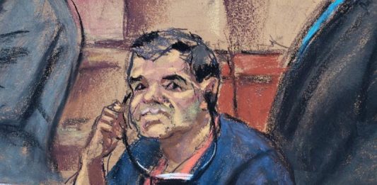 Reproducción fotográfica de un dibujo realizado por la artista Jane Rosenberg donde aparece el narcotraficante mexicano Joaquín "El Chapo" Guzmán