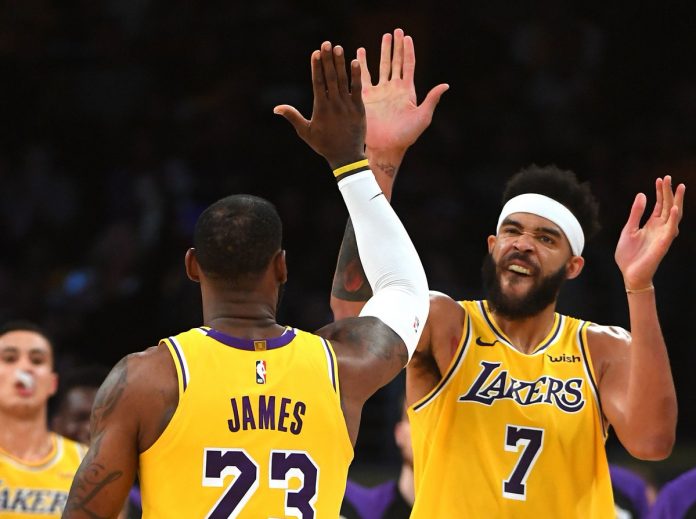 El alero estrella LeBron James aportó 26 puntos, incluido el mate que consiguió en los últimos segundos del tiempo reglamentario de partido que Los Angeles Lakers ganaron por 107-106 a los Hawks de Atlanta.