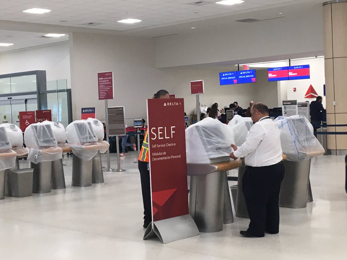 En Puerto Rico el aeropuerto internacional Luis Mu&ntilde;oz Mar&iacute;n sufri&oacute; en 2017 los embates del hurac&aacute;n Mar&iacute;a, a&uacute;n no est&aacute; operativo completamente 