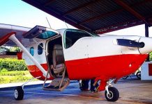 Un muerto y dos heridos al estrellarse avioneta en Nueva York Dos adolescentes de 14 y 15 años fueron acusados hoy de robo, entre otros cargos, al robar durante la fiesta de Acción de Gracias este jueves un tractor y luego una avioneta