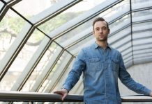 Joël Dicker: Estoy empezando a manejar bien el proceso creativo