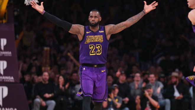 LeBron James llev&oacute; a Los Angeles Lakers a su s&eacute;ptima victoria en los &uacute;ltimos ocho partidos